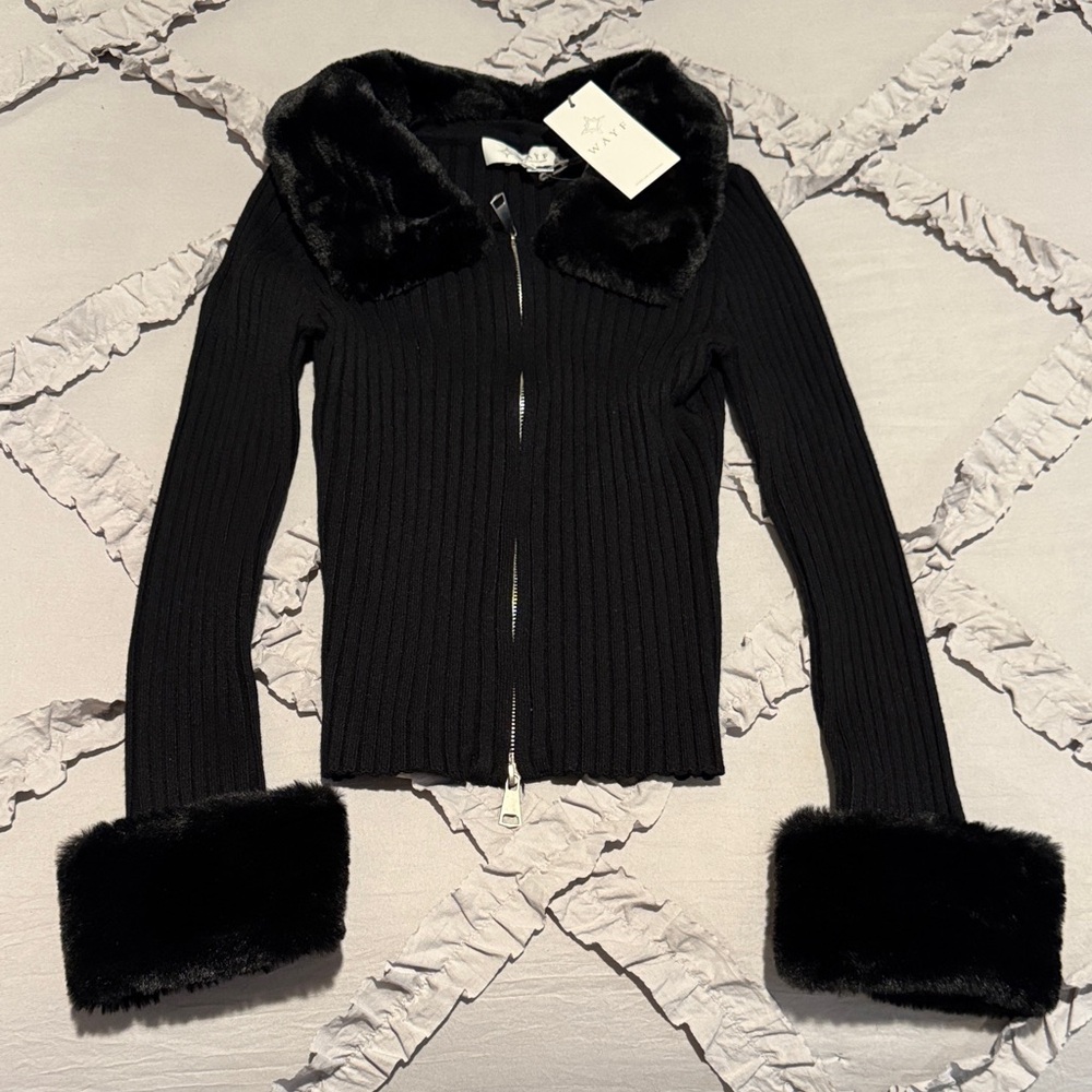 NWT WAYF Black Ribbed Sweater with Faux Fur Trim